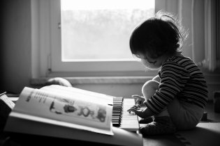 A teď zahraju třeba totok - žirafu!