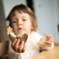 Chleba! kousnout! foťákovi!