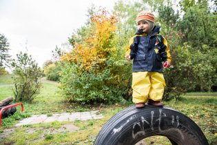 Dřepy na pneumatice - toto je teprve ten správný street-workout!