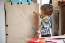 Já nejsem ani Leonardo ani Michelangelo, 
paletu mám amatérsky chudou,
ale když mne paní můza políbila na čelo, 
rozhod jsem se skoncovati s nudou