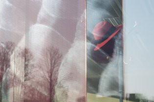 Na Palačáku nosí všichni povinně červené klobouky (též zvané RedHat)