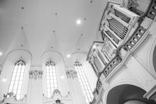 Pan varhaník se dnes zase pěkně vyřádil, moc jsme se nechytali