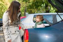 Maminko, pustíte mě dnes aspoň na chvilku z kufru, prosím?