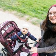 Nová letní čepice a Verunčin kočárkový freestyle