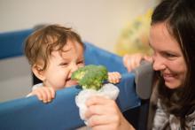 Trochu to vypadá, že brokolice nejde Verunce úplně pod nos, ale opak je pravdou!