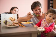 S krmením si teď upřímně moc nevíme rady, už se těšíme na židli Jitro