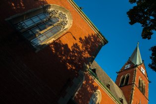 Ranní mši v Teplicích jsme prošvihli, večerní syrová mše v červeném kostele to jistí