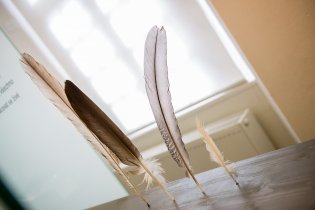 Vypadá to sice romanticky, ale za dnešní propisky jsme docela rádi