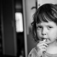 Jako by mamince z oka vypadla