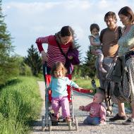 Já Tě do toho kočárku teda pustím, ale jenom na minutu!