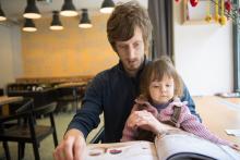 Místo - nová kavárna velmi důkladně zašitá v Medlánkách