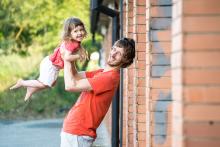 Trocha toho pózování u garáží