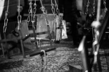 Podomácku vyrobený ručně poháněný řetízkáč, to můžou povolit jenom v Bystrci!