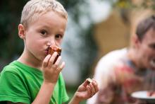 U Míši nad tofíčkem zvítězil špekáček