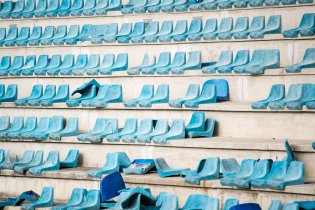 Tom fotí na cateringovém výletě zašlou fotbalovou slávu