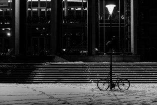 Když do divadla, tak na kole