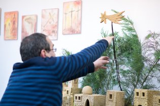 Tak a ještě vztyčit kometu a je to hotové