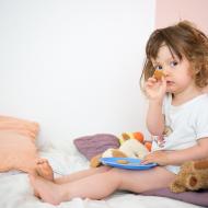 Někdo si musí dát po ránu cigáro, někdo panáka... a někdo sušenku