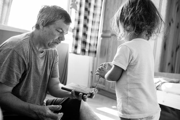 A teď to dědo šroubuj oběma nohama!