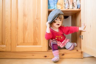 Máme ve skříni schovanou modelku