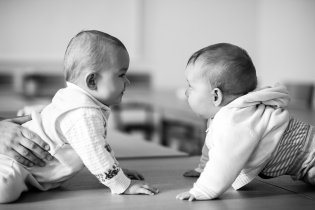 Radovánkovi už chybí jen kousek, bohužel ale zatím umí jen couvat...