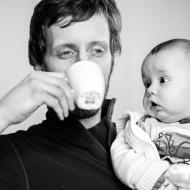 Tati, ty mi tam vážně nenecháš ani doušek?!