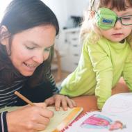 Knížka "Nauč se kreslit" je sice určena pro děti, ale víc to zatím baví rodiče