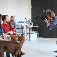 Rodinné focení u záchodů je samozřejmě s příplatkem