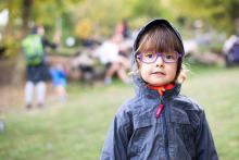 Verunka nouzově nasoukaná do Radovánkovy bundy