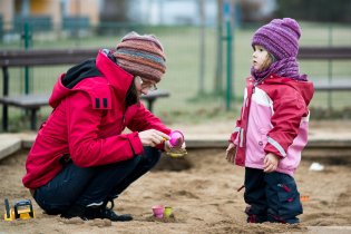 Veru, na to nemám nervy, musíme koupit nějaké pořádné velké bábovky