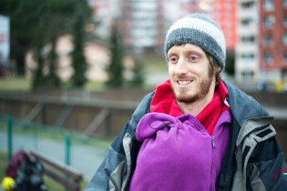 Dámská nosící bunda občas přijde vhod i mužům