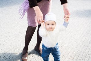 Zatímco Samuelka se pilně producíruje po Zelňáku...