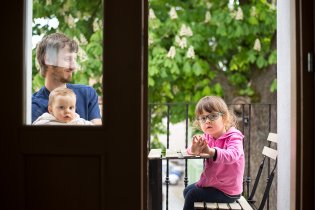 Na balkónku cukrárny Za pecí