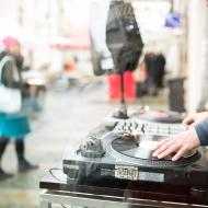 Začátek Restaurant day u Piláta byl poněkud deštivý