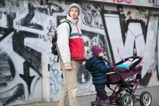 Verunka se pevně drží dobrého bidla