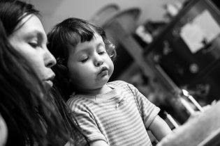 Sfouknout tři svíčky už dá pořádnou práci