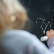 Verunka maluje žáka 3.B