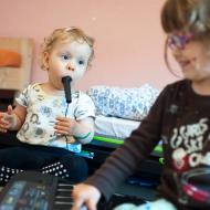 Omlouváme se, ale hudební vystoupení musí být ukončeno z důvodu ztráty mikrofonu