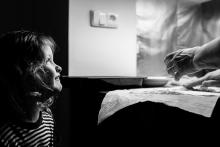 Taková fascinace obalováním řízků asi v nemakrobiotických rodinách nebývá obvyklá