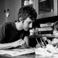 S těmi špejlemi musíš opravdu opatrně, ano?