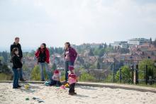 Nevýchovný sraz se konal na největším pískovišti v Brně