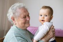 Radovánek s prababičkou