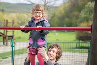 Veru, tak kdo tady vlastně posiluje? Koukej makat!