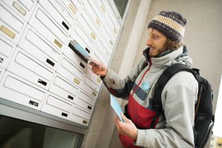 Hurá! Schránky přístupné zvenku!