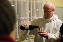 Zapíjení sv. Jana evangelisty jsme se zúčastnili poprvé. PS. ten kněz nám děsně připomínal Václava Klause :-)