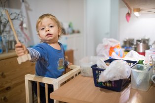 Pořídili jsme Radovánkovi učící věž, vaření již nikdy nebude takové, jak dřív :-)