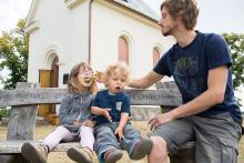 Bez neustálého přísunu ňaminy nelze bohoslužbu přežít