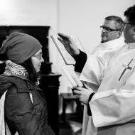 Význam Svatoblažejského požehnání jsme si nechali vysvětlit až po aktu :-)