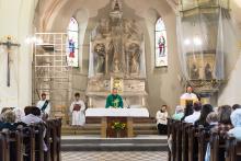 Nebavilo nás z těch soch pořád utírat muší hovínka, tak jsme je radši zakryli