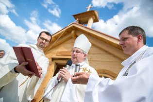 Tak ať tu ta kaplička vydrží aspoň tisíc let